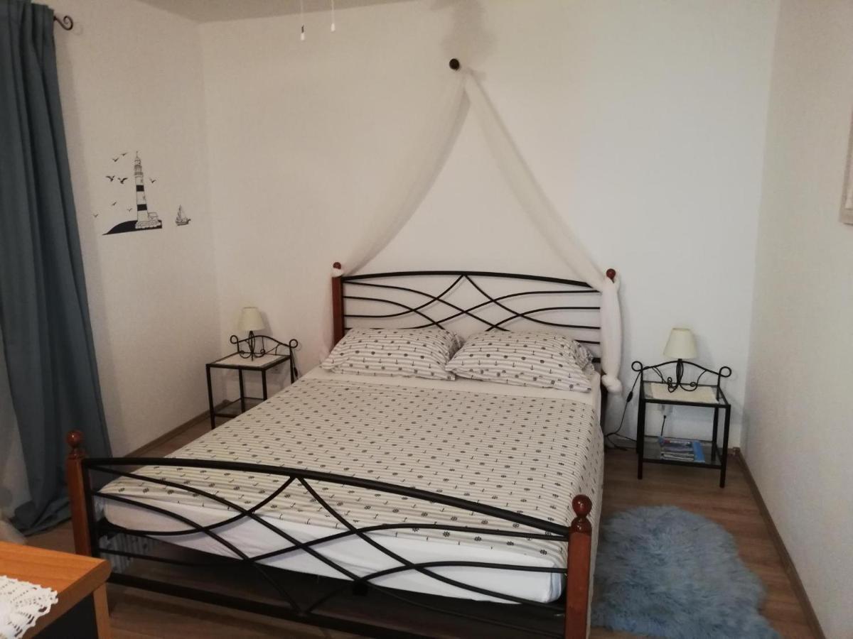 Apartment House Vir-To-All Εξωτερικό φωτογραφία