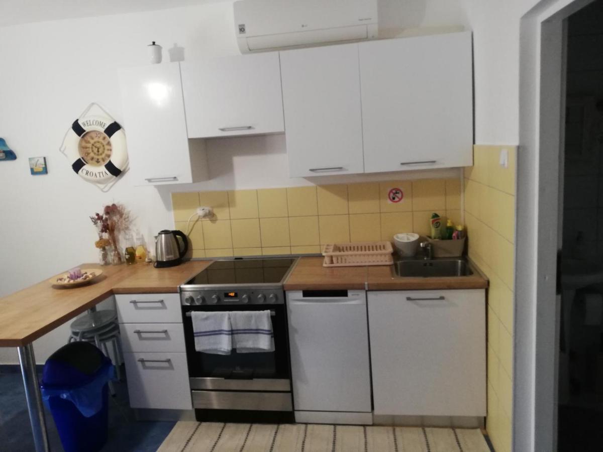 Apartment House Vir-To-All Εξωτερικό φωτογραφία