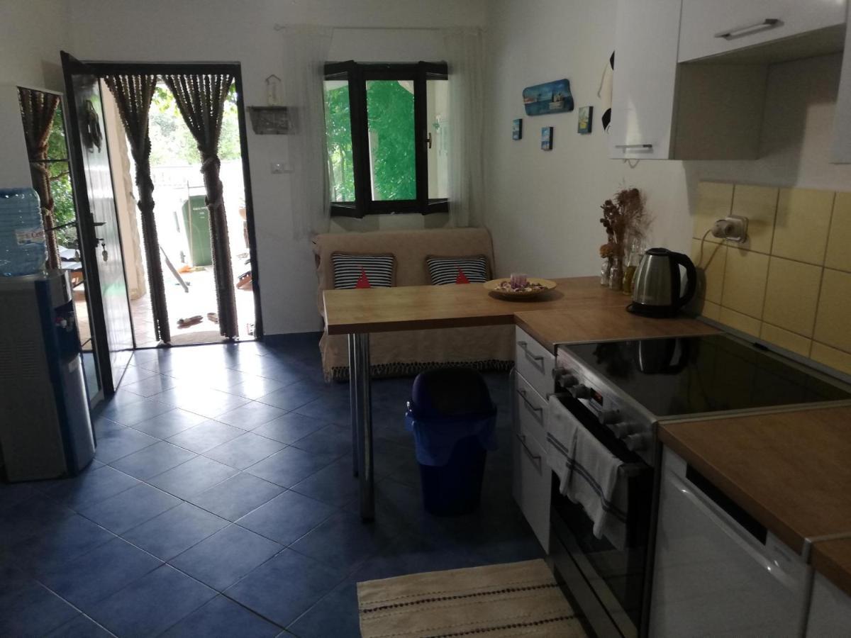Apartment House Vir-To-All Εξωτερικό φωτογραφία