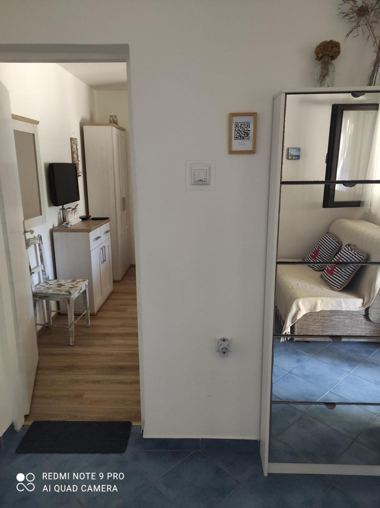 Apartment House Vir-To-All Εξωτερικό φωτογραφία